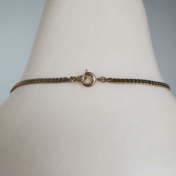 Vintage Trifari 70s 80s Black Enamel Gold Tone Nautical Seashell Wave Necklace - Picture 2 of 12